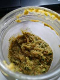 Abgewandelter Zucchiniaufstrich ohne Kapern, Zitronensaft und Schnittlauch mit Apfelessig, Zwiebeln, Kurkuma, Chili, Knoblauch, Hefeflocken, Koriander, Cumin, Agavendicksaft Abgewandelter Zucchiniaufstrich ohne Kapern, Zitronensaft und Schnittlauch mit Apfelessig, Zwiebeln, Kurkuma, Chili, Knoblauch, Hefeflocken, Koriander, Cumin, Agavendicksaft